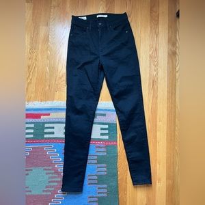 Levi’s Hardly Worn Mile High Skinny Jeans